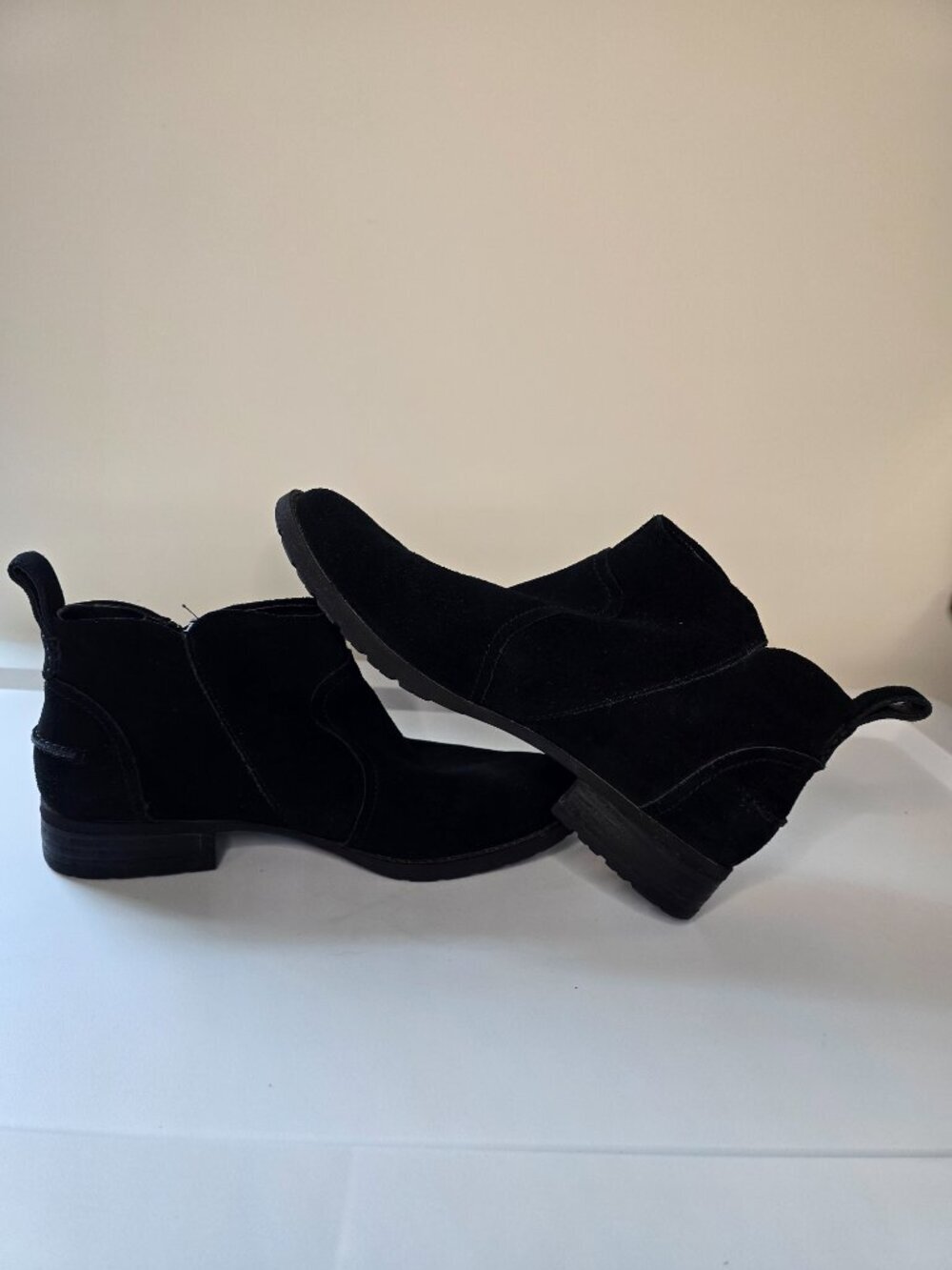 Ugg Women's Aureo Suede - Waterproof, Side Zip, Ankle Boot, Black - Picture 4 of 8